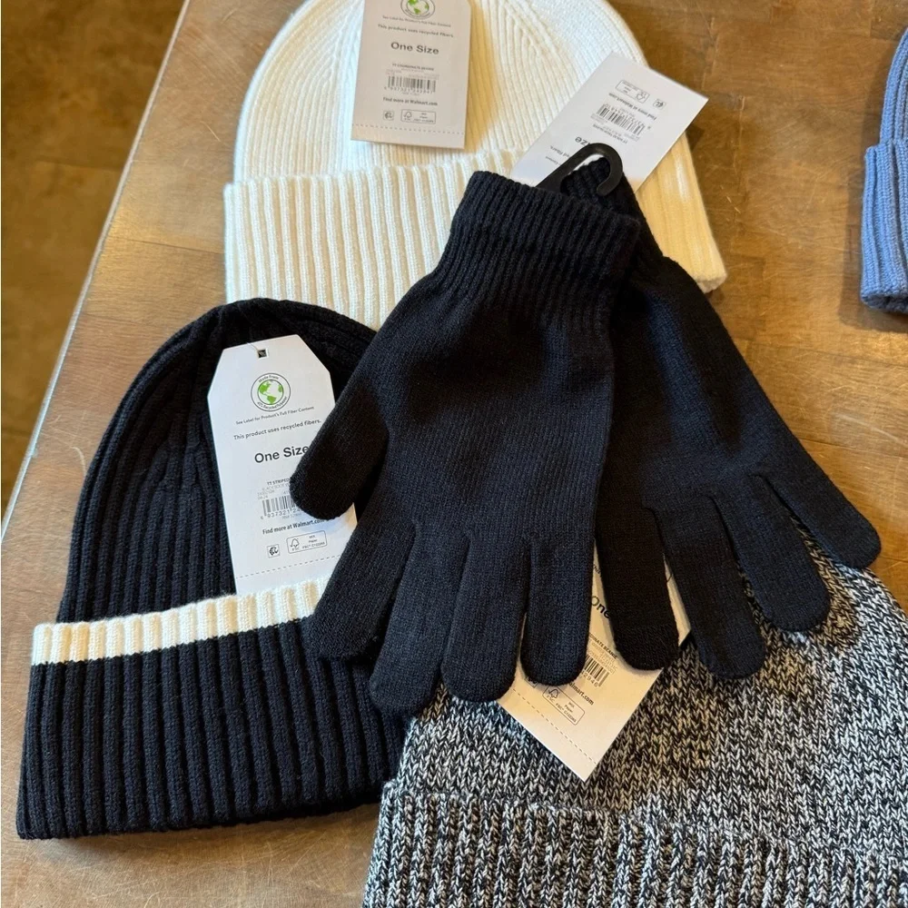 8 piece Cozy Women’s Beanie and Glove Set - Black, Blue, Gray BRAND NEW